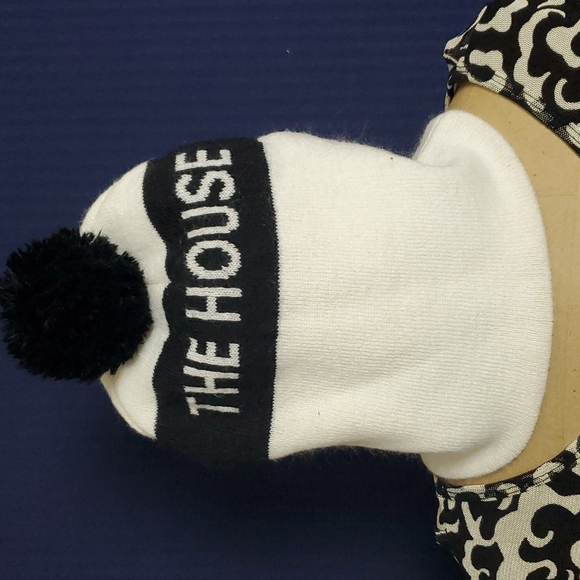 The House Beanie Unisex - Picture 5 of 6